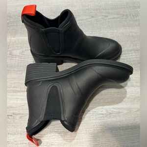 Rag & Bone Dartford Rubber Chelsea Rain Boots. Size 6/36. Sleek water-resistant.